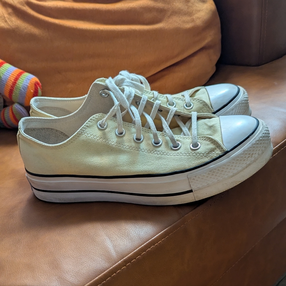 Women's Light Yellow Converse